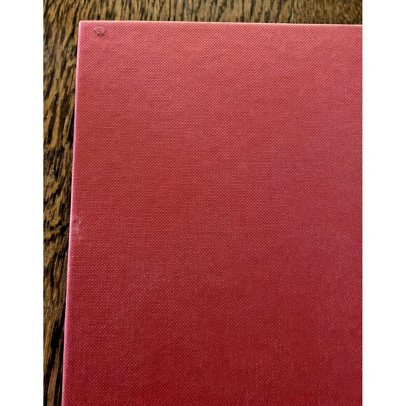 The Essential Guide to Collectibles: A Source Book 2001 with Dust Cover - Picture 4 of 12